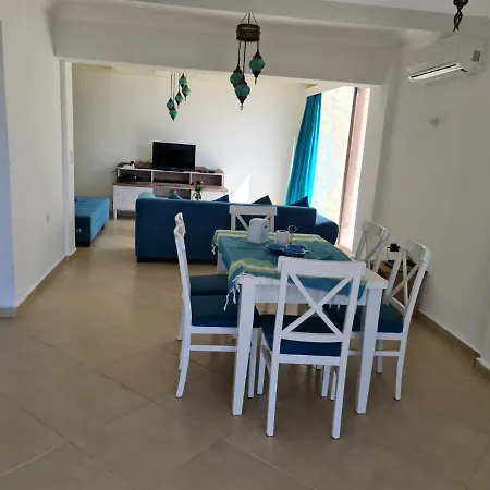 Summer In Bodrum With 2 Car Parking 4 Bedroom 3 Bathroom 2 Garden فيلا مصيف مكونة من 4 غرفة و 3 حمام و حديقتين في بودروم تركيا 호텔 Milas
