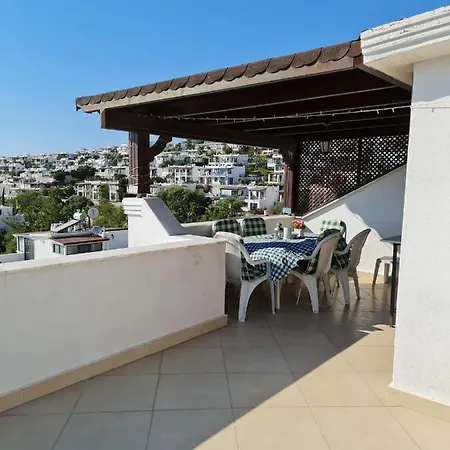Hotel Summer In Bodrum With 2 Car Parking 4 Bedroom 3 Bathroom 2 Garden فيلا مصيف مكونة من 4 غرفة و 3 حمام و حديقتين في بودروم تركيا *