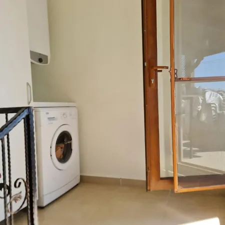 Summer In Bodrum With 2 Car Parking 4 Bedroom 3 Bathroom 2 Garden فيلا مصيف مكونة من 4 غرفة و 3 حمام و حديقتين في بودروم تركيا 호텔 Milas