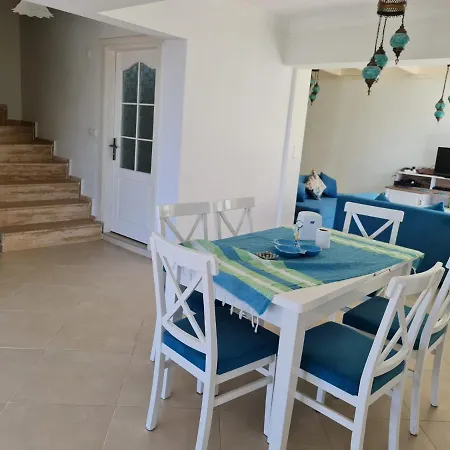 Summer In Bodrum With 2 Car Parking 4 Bedroom 3 Bathroom 2 Garden فيلا مصيف مكونة من 4 غرفة و 3 حمام و حديقتين في بودروم تركيا 호텔 Milas