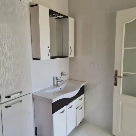 Summer In Bodrum With 2 Car Parking 4 Bedroom 3 Bathroom 2 Garden فيلا مصيف مكونة من 4 غرفة و 3 حمام و حديقتين في بودروم تركيا *