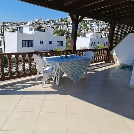 Hotel Summer In Bodrum With 2 Car Parking 4 Bedroom 3 Bathroom 2 Garden فيلا مصيف مكونة من 4 غرفة و 3 حمام و حديقتين في بودروم تركيا *