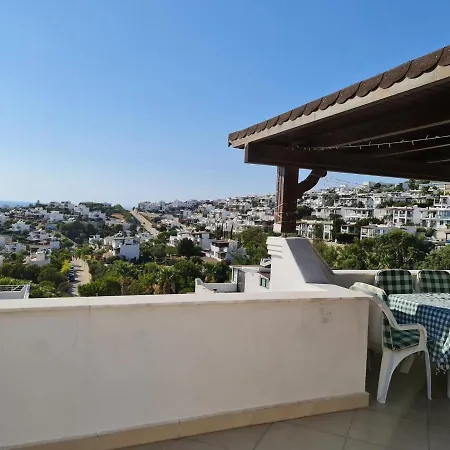 Hotel Summer In Bodrum With 2 Car Parking 4 Bedroom 3 Bathroom 2 Garden فيلا مصيف مكونة من 4 غرفة و 3 حمام و حديقتين في بودروم تركيا